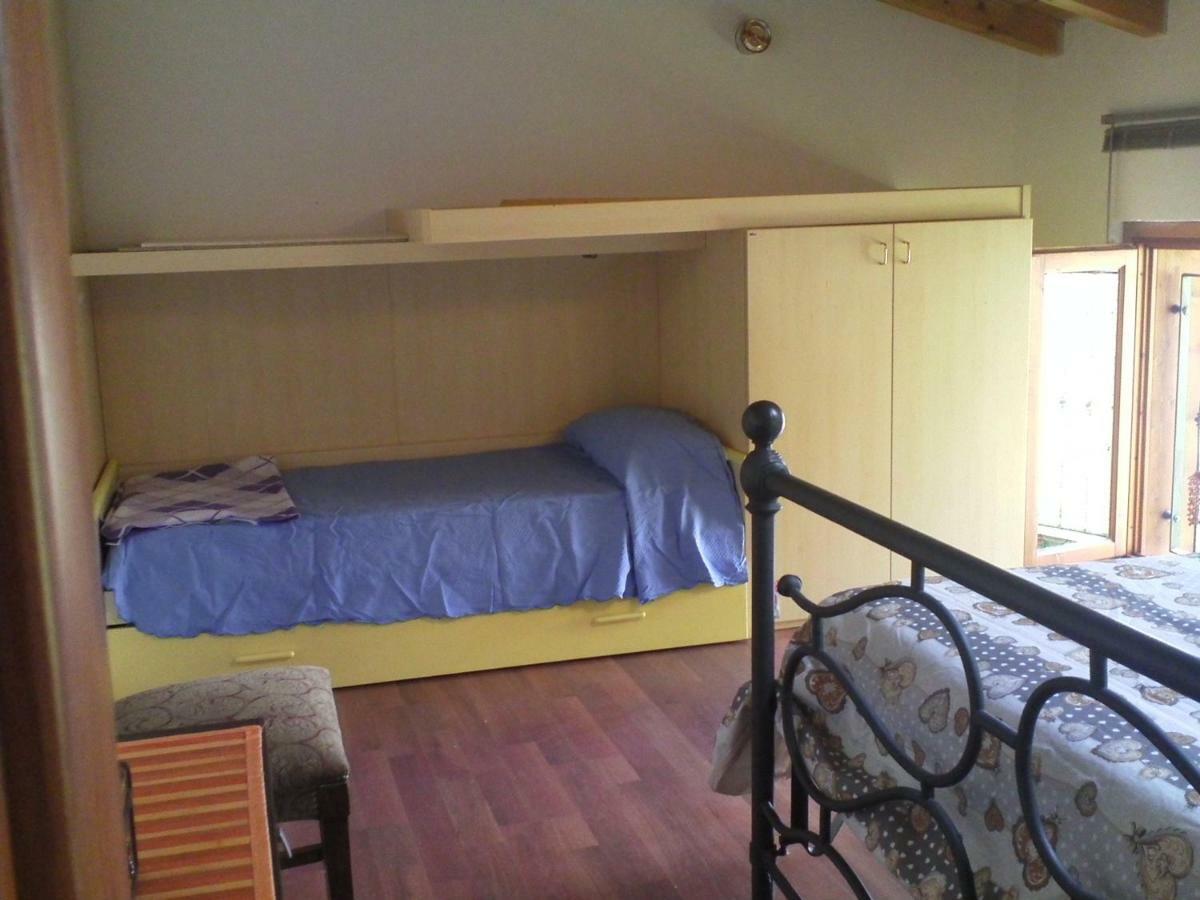 B&B I Ghiri Canzo Luaran gambar